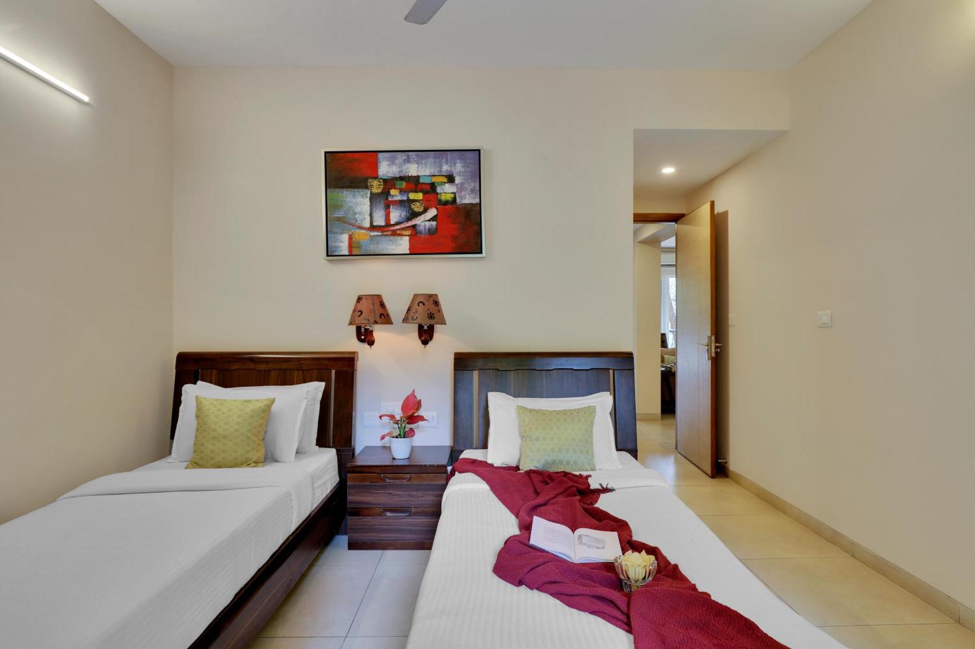 Veera Strand Park Serviced Apartments Near Калангут Экстерьер фото