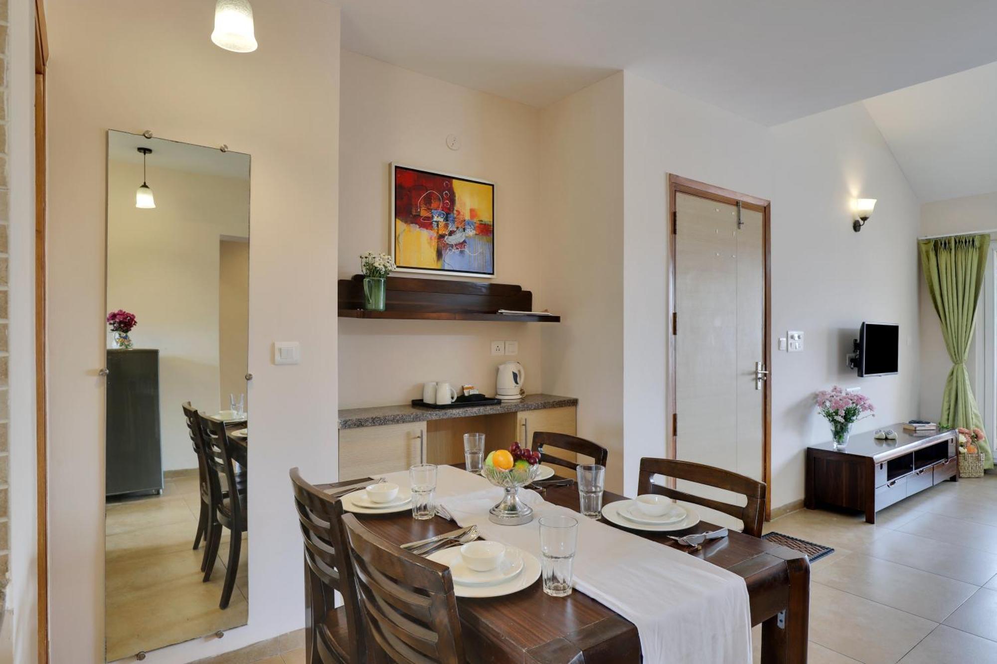 Veera Strand Park Serviced Apartments Near Калангут Экстерьер фото