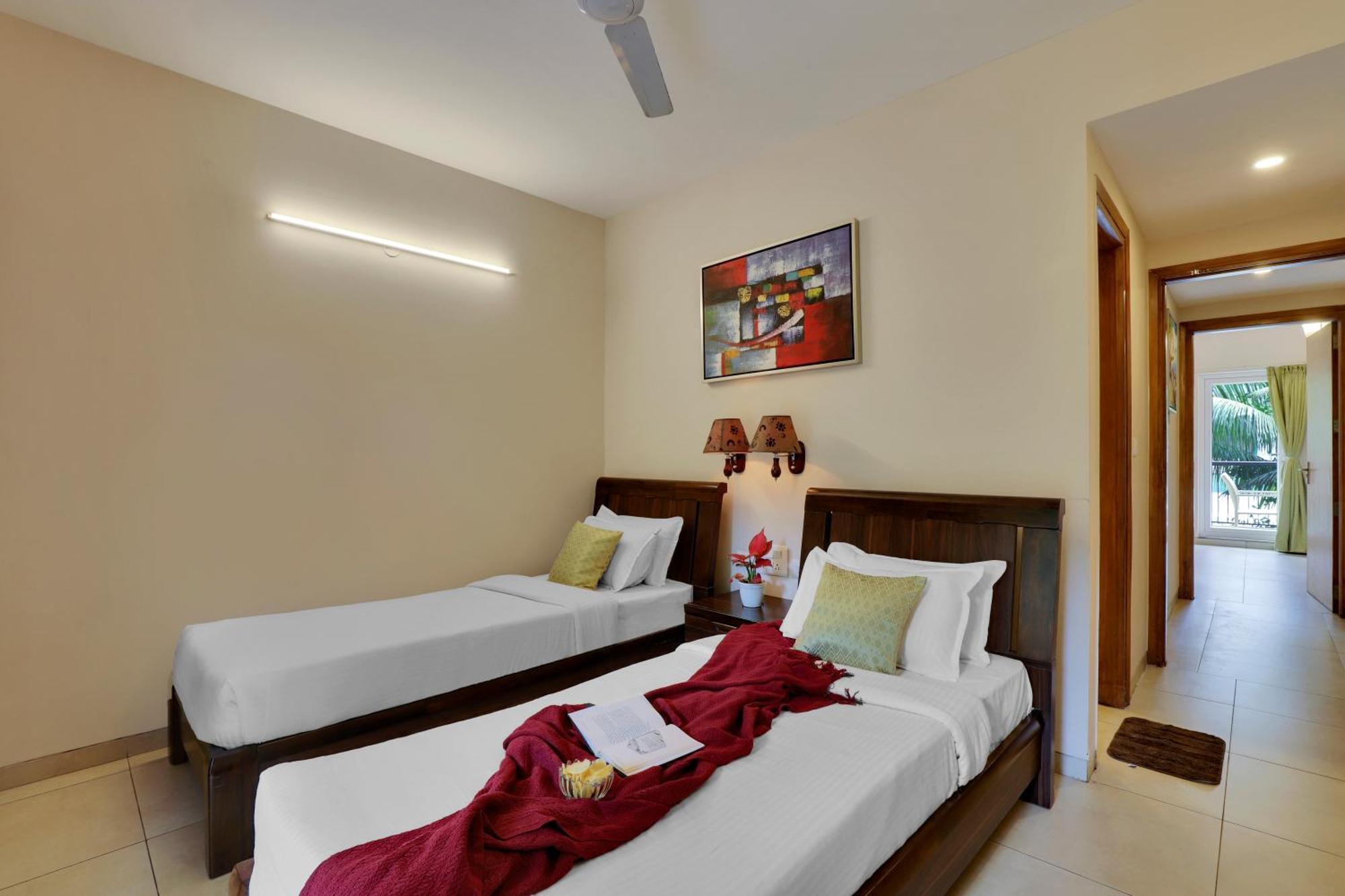 Veera Strand Park Serviced Apartments Near Калангут Экстерьер фото